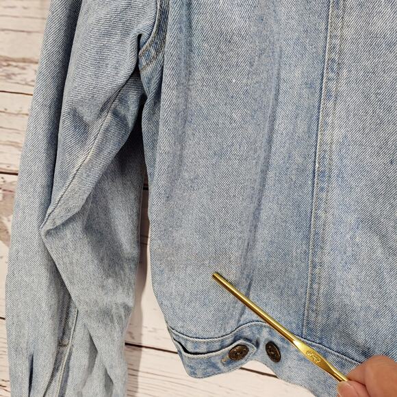 Petite Sophisticate Denim Patchwork Embroidered Crop Jacket Size Medium - Picture 11 of 14